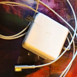 MacBook 80w MagSafe charger